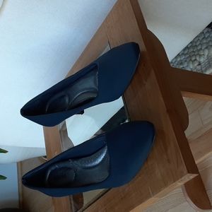 Abella Women's Dark Blue Pumps Size 9.5